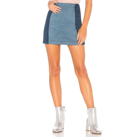 Free‎ People Modern Femme Color Block Unlined Mini Skirt Dark Blue Size 2 - Picture 1 of 9